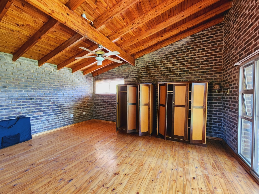 4 Bedroom Property for Sale in Grimbeeck Park North West